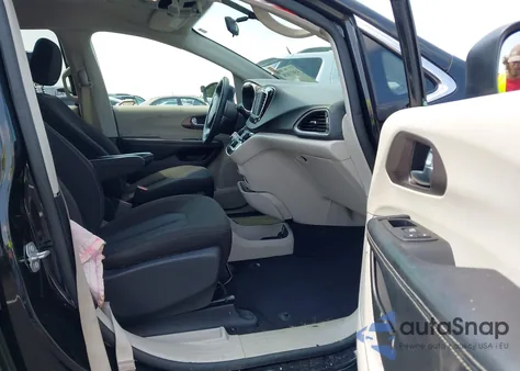 2022 Chrysler Voyager Lx z USA, uszkodzony, nr VIN 2C4RC1CG8NR235711